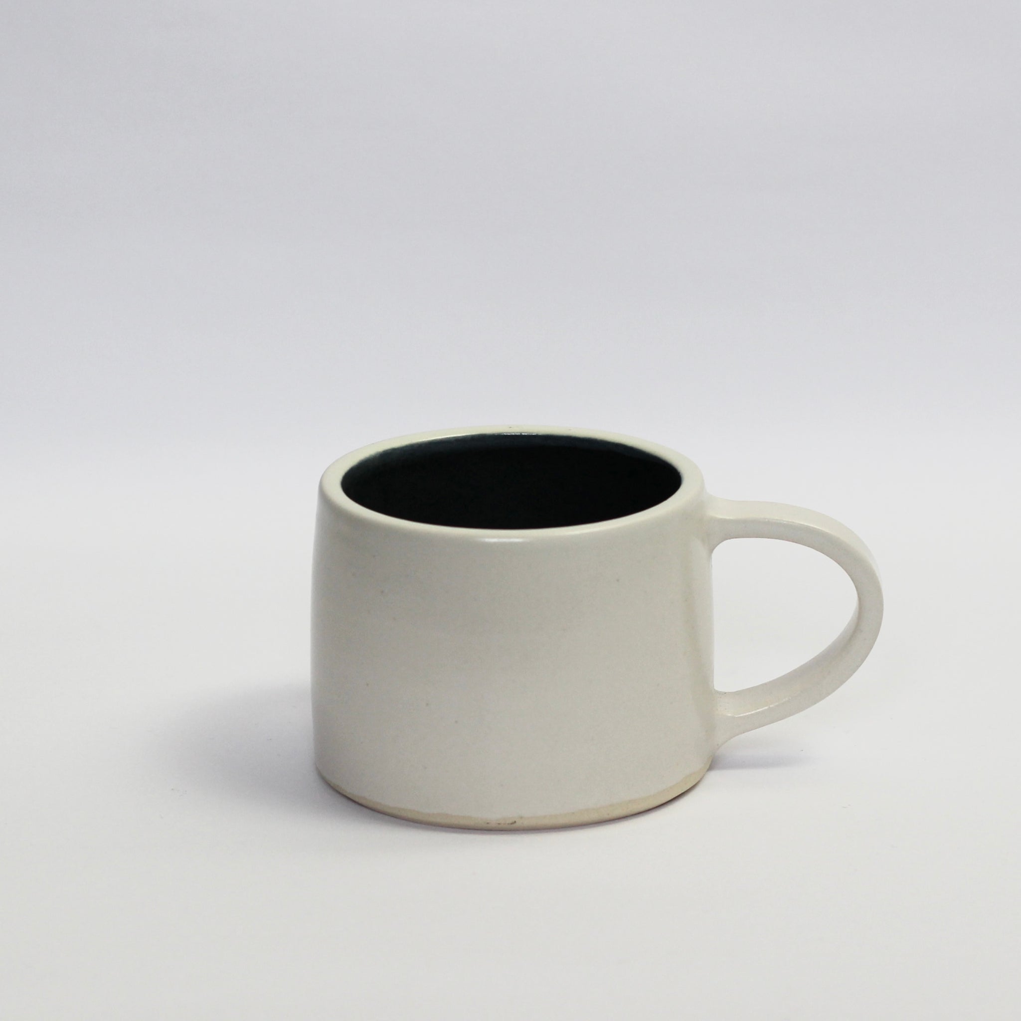 White & Black Balance Cup