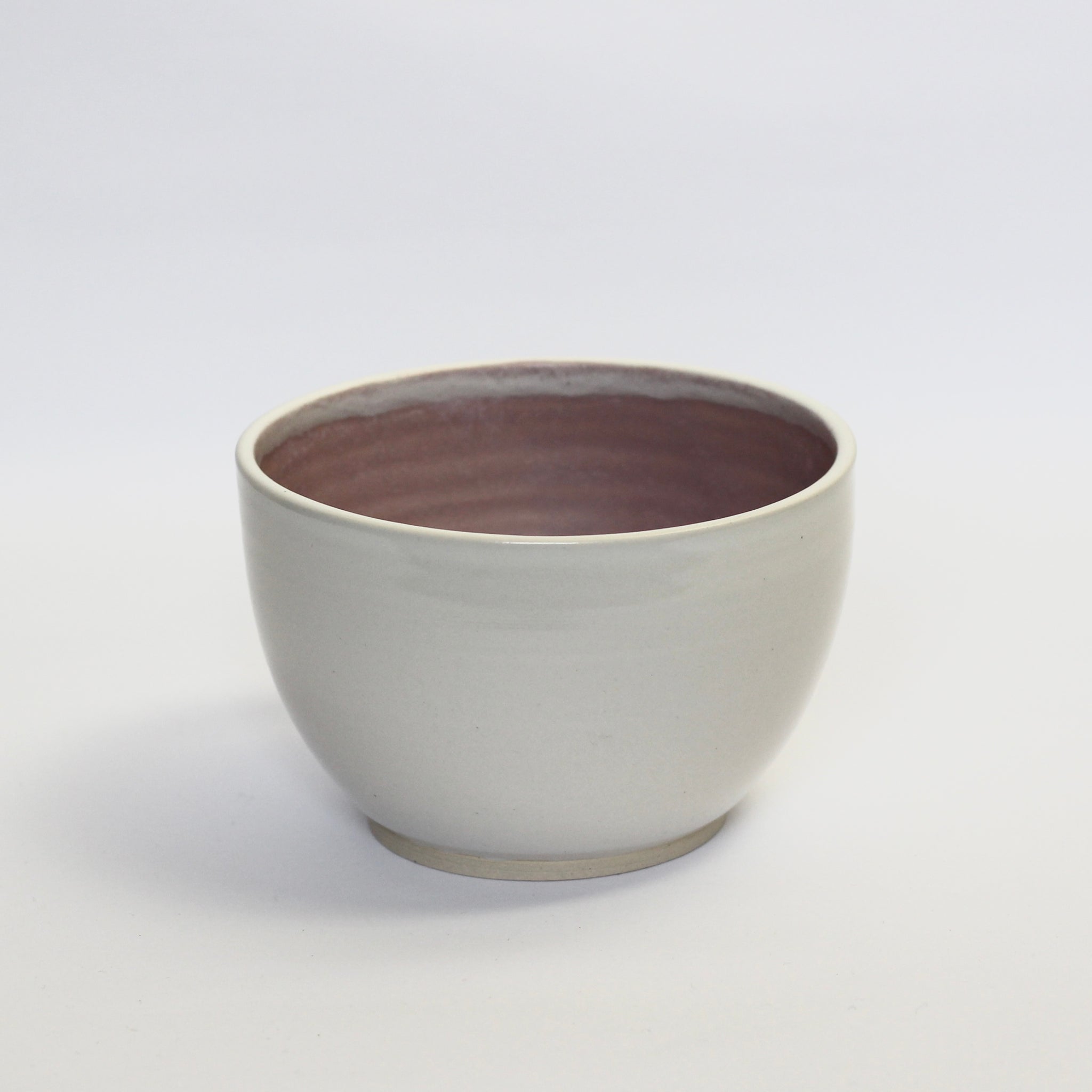 White & Lilac Medium bowl