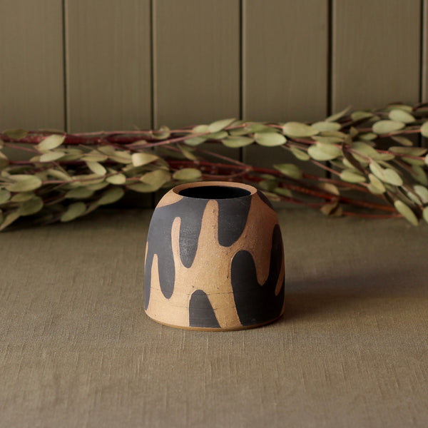 Stoneware Sgraffito Seaweed Vase