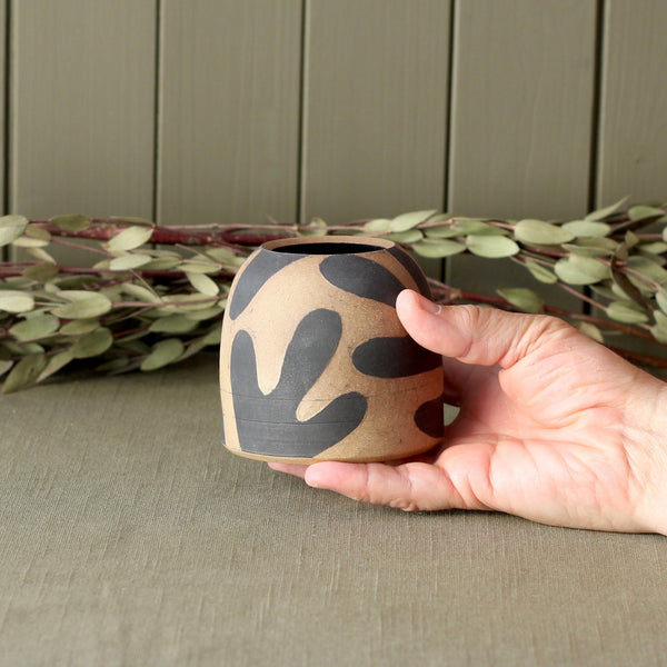 Stoneware Sgraffito Seaweed Vase