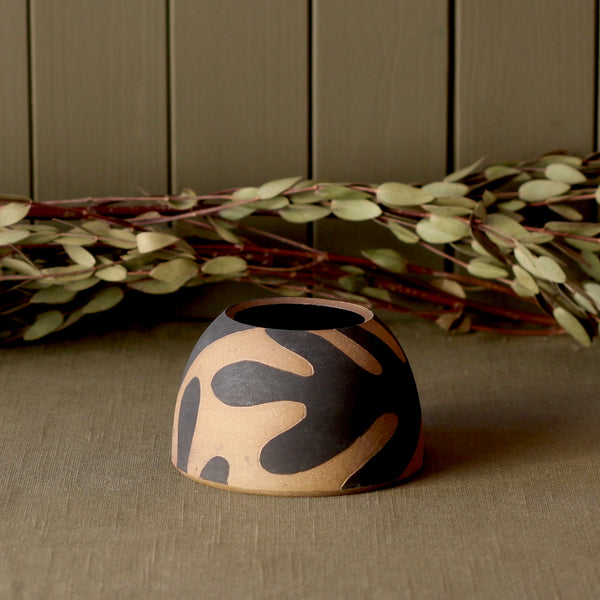 Stoneware Sgraffito Seaweed Vase