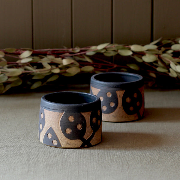 Stoneware Sgraffito Leaf Tumbler